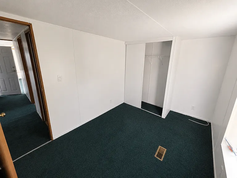 11226 Greenwood Rd — Photo 16