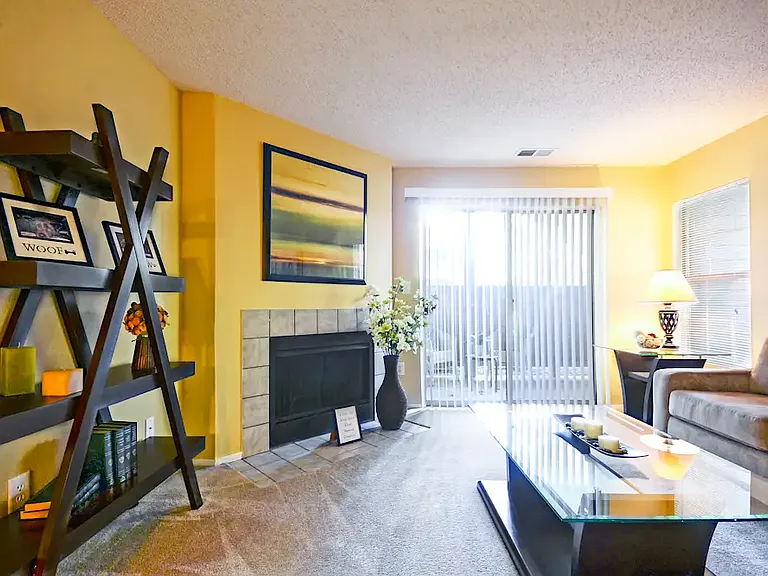 Idlewood Apartments — Photo 16