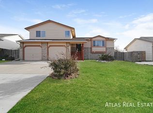 1135 Marsh Hawk Dr, Colorado Springs, CO 80911