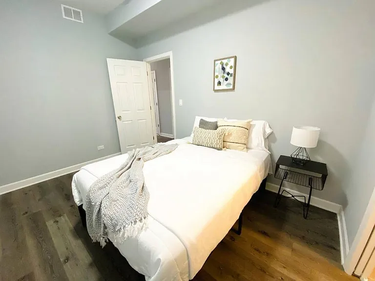 1040 N Central Park Ave — Photo 14