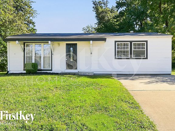 3rd image of 8 Deerpath Dr