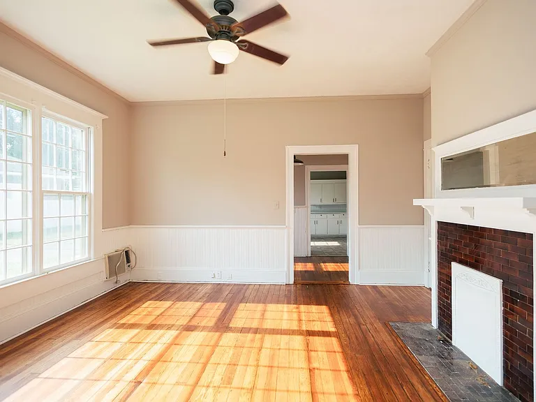 457 Forsyth St — Photo 10