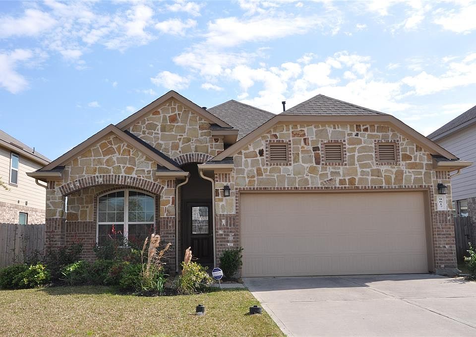 1st image of 9617 Yellow Rose Dr