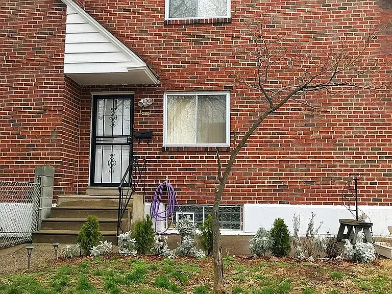 5931 Elmhurst St — Photo 2
