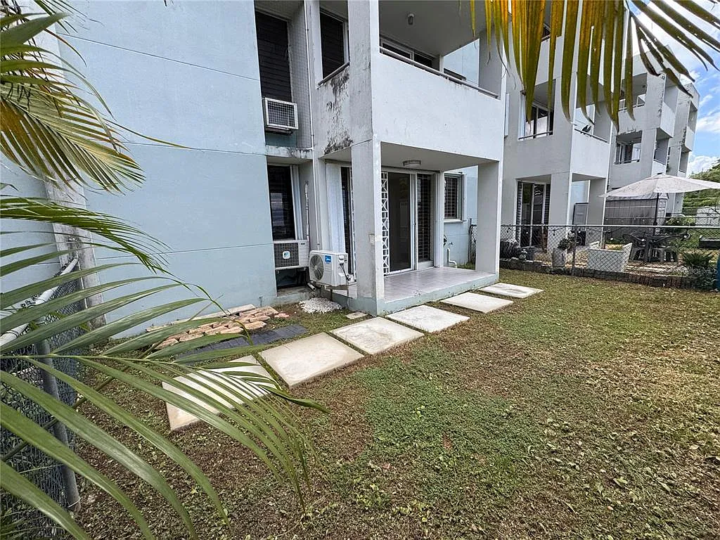 3 bed, 2.0 bath, 975 sqft, $1,200 — Photo 4