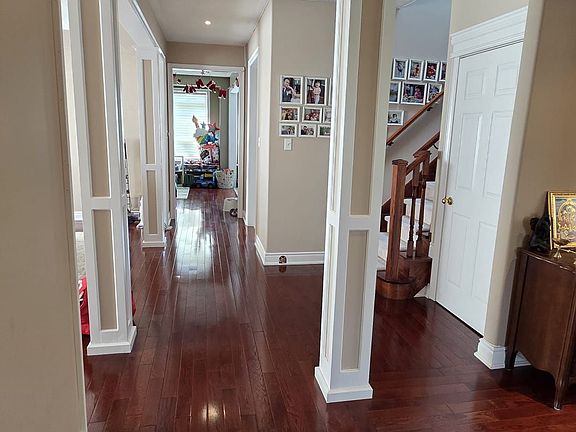 3rd image of 63 Westminster Cir