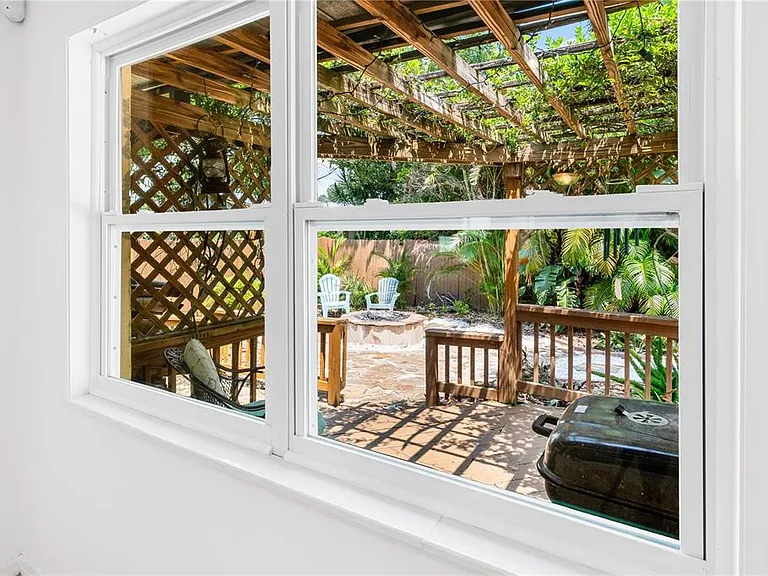 3709 Alden Way — Photo 12