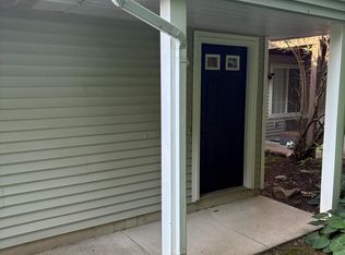 217 Hunters Ln NE #6, Rockford, MI 49341