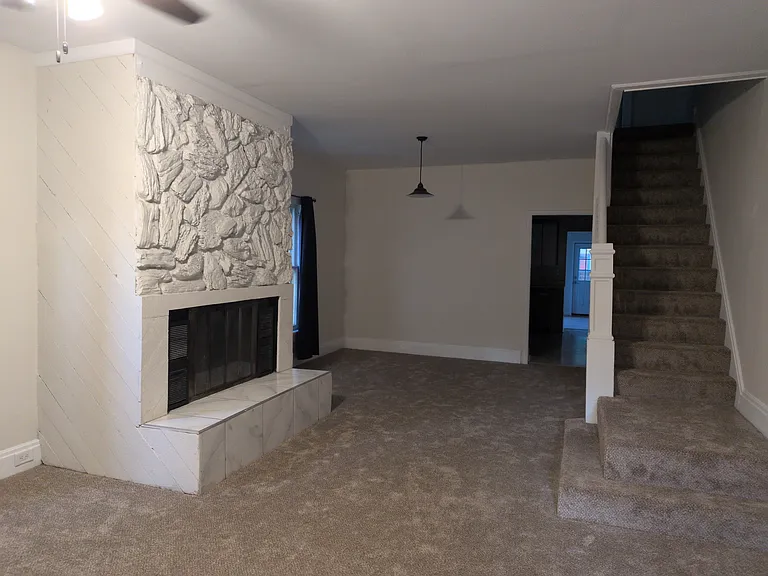 247 Henry St — Photo 3