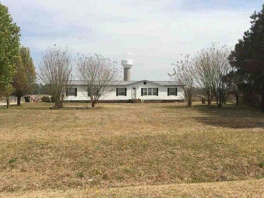 1st image of 3869 Leland Dr