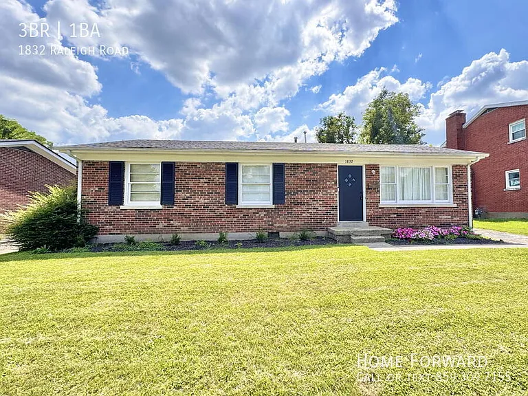 1832 Raleigh Rd — Photo 2