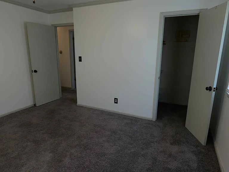 5016 Rosehill Dr — Photo 12