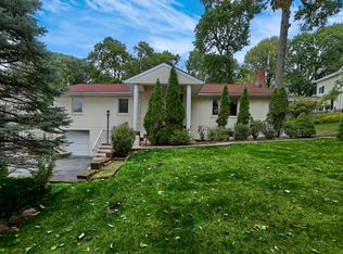 75 E Clinton Ave, Tenafly, NJ 07670