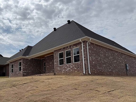 3rd image of 620 Prospect Valley Dr