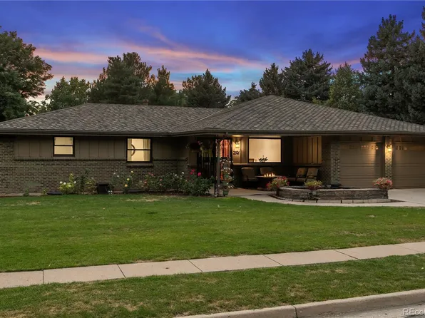 2521 S Chase Lane, Lakewood, CO 80227