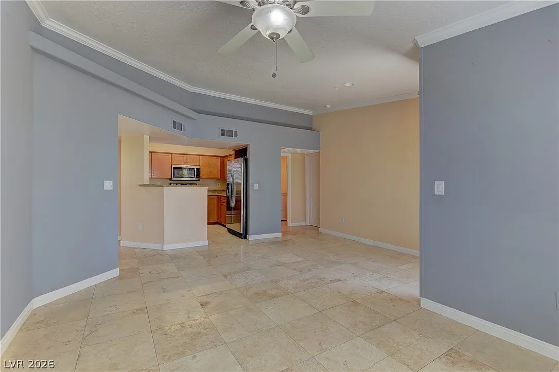 2 bed, 2.0 bath, 994 sqft, $1,295 — Photo 2