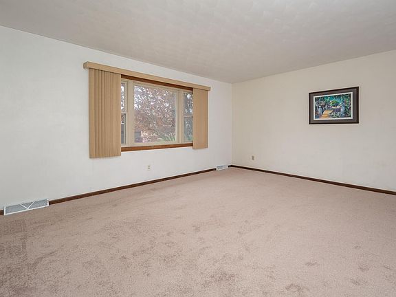 5th image of 1306 W 41st St