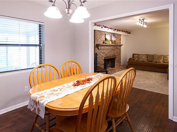 4th image of 801 Marscastle Ave