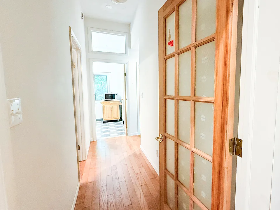 63 Lake Rd
