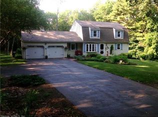 91 Pierce Rd, Putnam, CT 06260