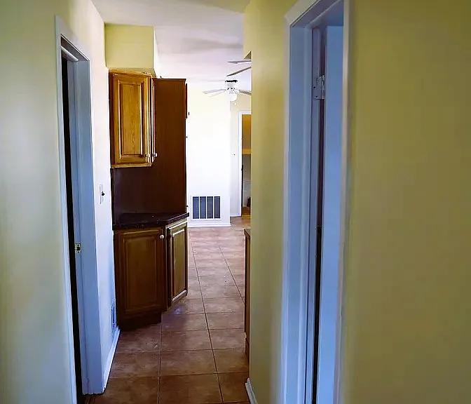 635 Sussex St — Photo 3