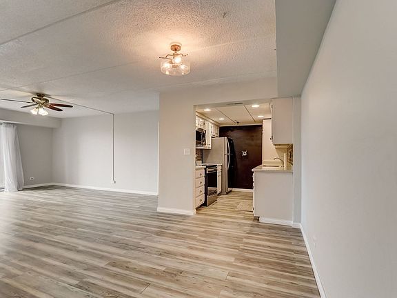 2nd image of 1450 Plymouth Ln APT 511