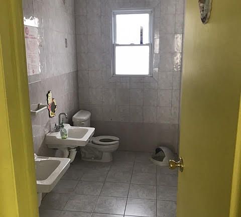 3rd image of 29 Eva Ave