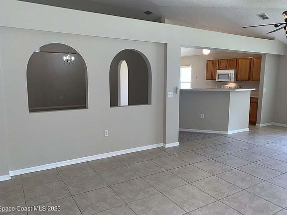 3rd image of 1736 La Maderia Dr SW