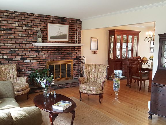 2nd image of 295 Academy St
