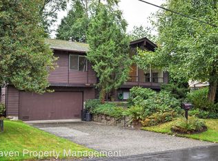 8415 SE 36th St, Mercer Island, WA 98040