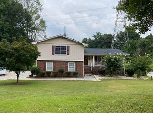 2563 Windwood Ct, Dunwoody, GA 30360