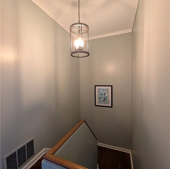 510 E State St — Photo 19