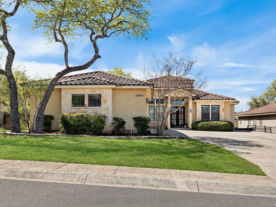 1st image of 25007 Estancia