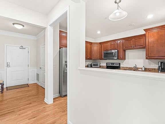 5th image of 62 Abigail Way Unit 1006