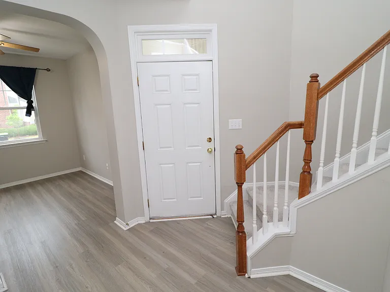 104 Bell Tower Way — Photo 3