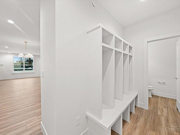 3rd image of 3119 Hackberry St