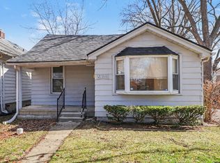 21916 Oakwood Ave, Eastpointe, MI