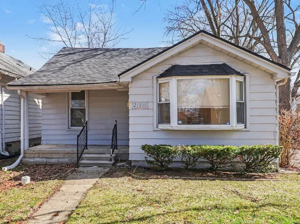 21916 Oakwood Ave, Eastpointe, MI 48021