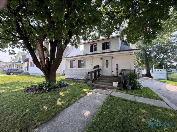 202 E Union St, Walbridge, OH 43465