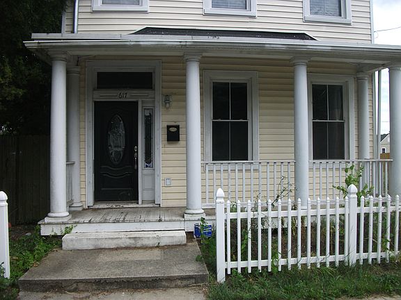 2nd image of 617 N 30th St