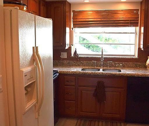 5th image of 331 Tequesta Dr APT 125