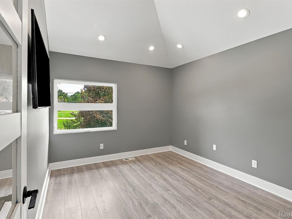 27507 Bell Rd, photo 29