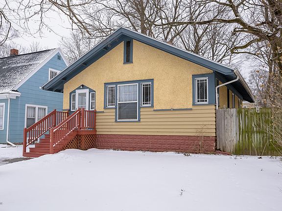 2nd image of 1428 Lay Blvd