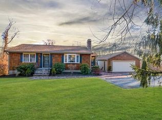 163 Leland Hill Rd, Sutton, MA 01590