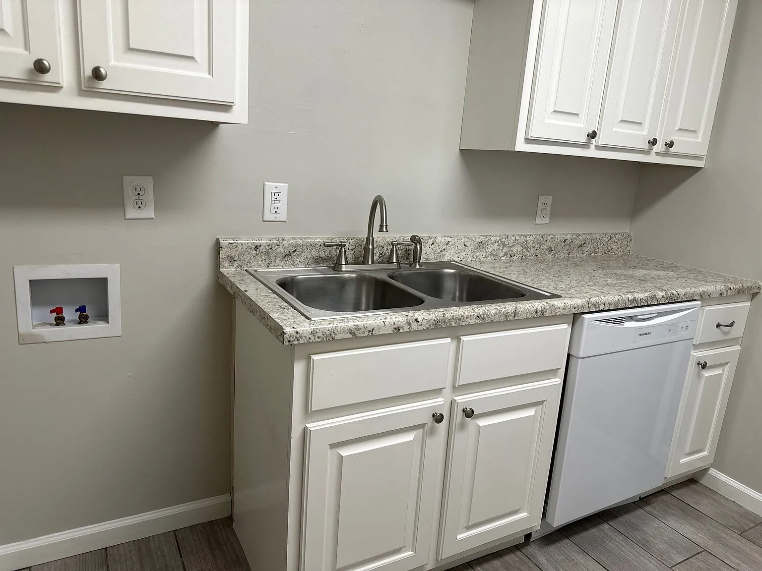 1 bed, 768 sqft, $850 — Photo 2