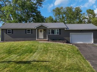 2055 Shady Ln, Zanesville, OH 43701