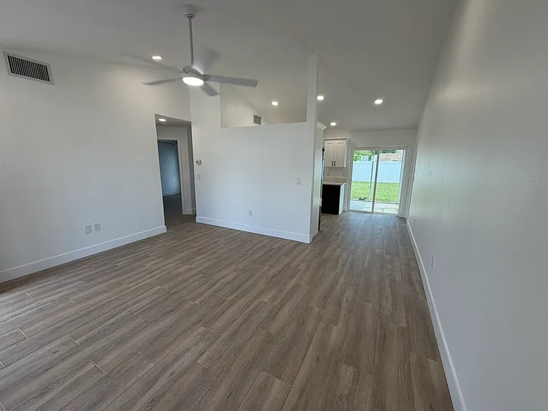 7608 Humboldt Ave — Photo 11
