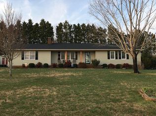 200 Evans Dr, Central, SC 29630