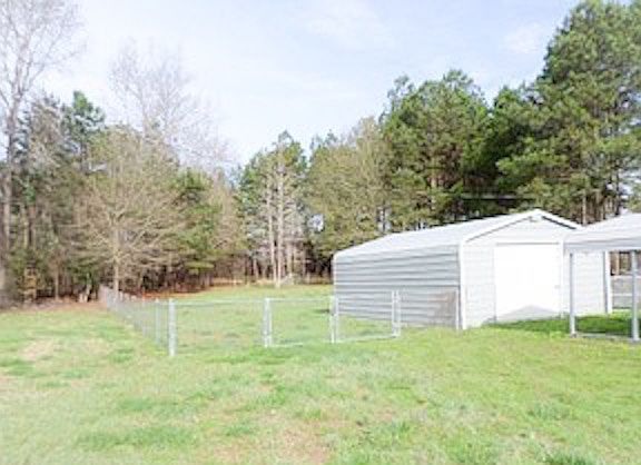 5th image of 221 Summer Oaks Dr