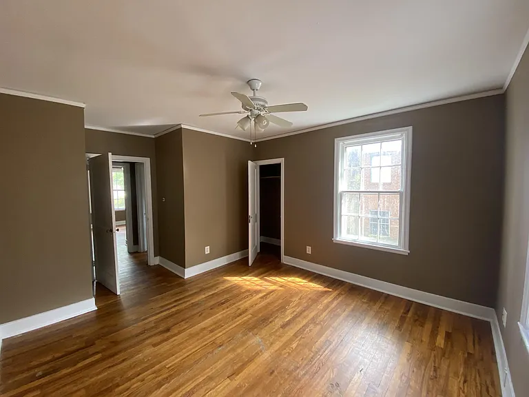 328 Rogers Ave — Photo 6